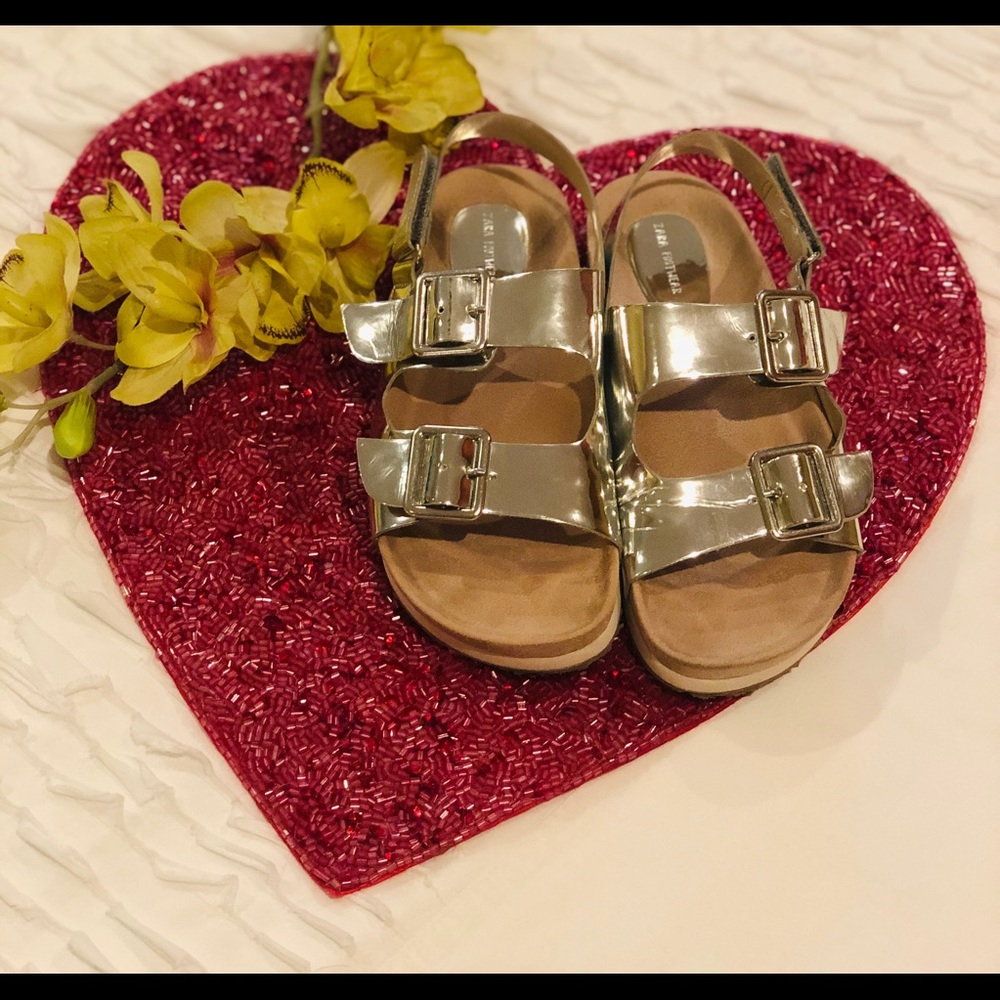 Zara EUC girls sandals 34 EU